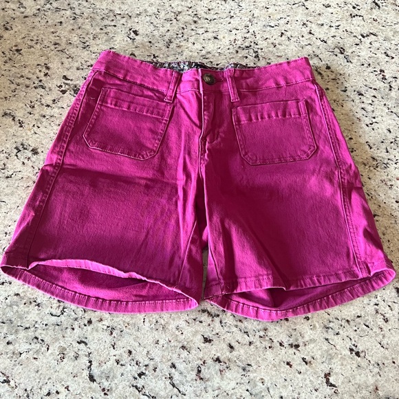 one 5 one Pants - One 5 One Women's Fuschia Shorts